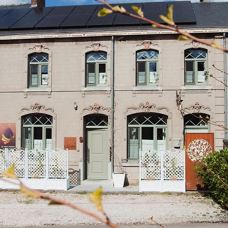 Maison D'Hote Les Notes Endormie Chambre Secrete Berzee Buitenkant foto
