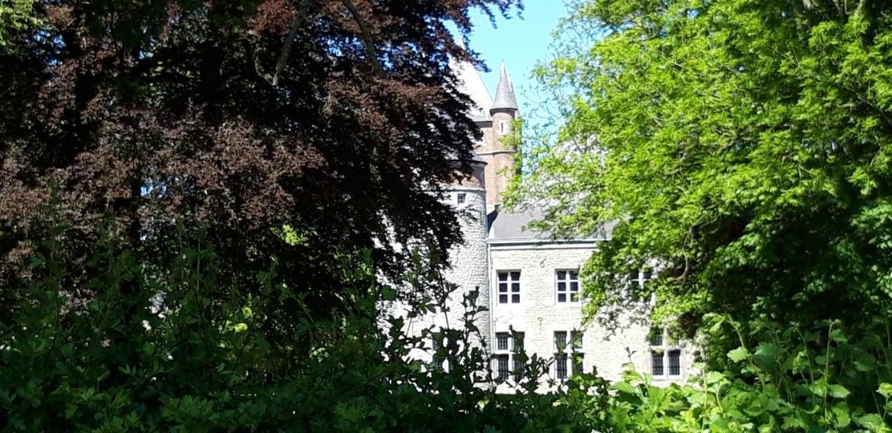 Maison D'Hote Les Notes Endormie Chambre Secrete Berzee Buitenkant foto