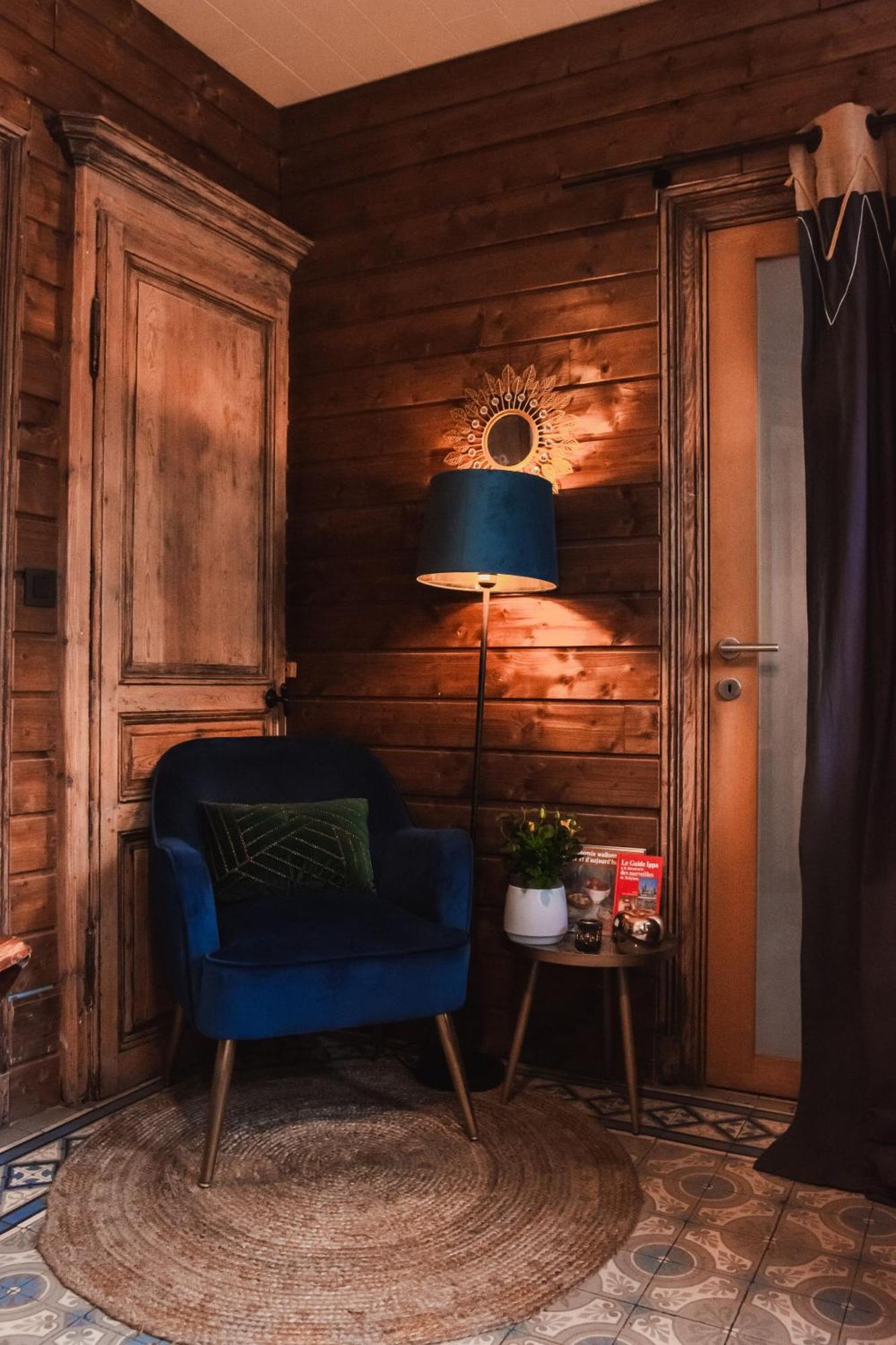 Maison D'Hote Les Notes Endormie Chambre Secrete Berzee Buitenkant foto
